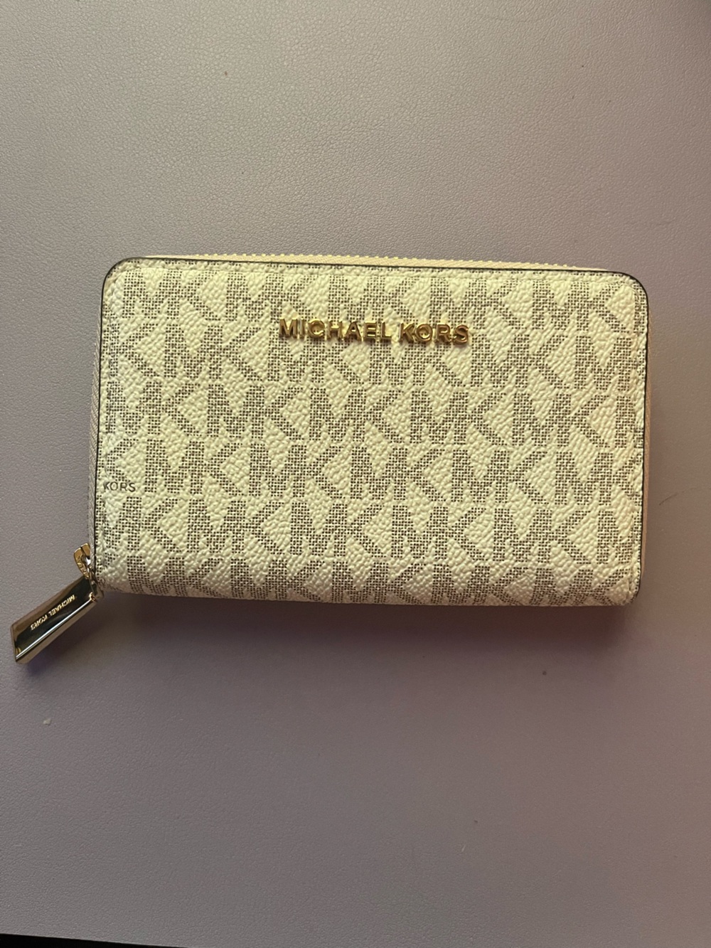 Michael Kors Small Logo Wallet in Vanilla/Soft pink